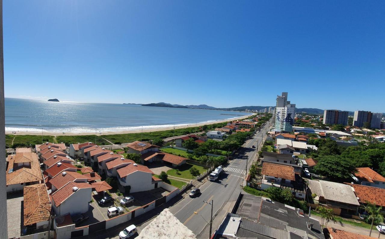 Dona Elvira Apartment Picarras