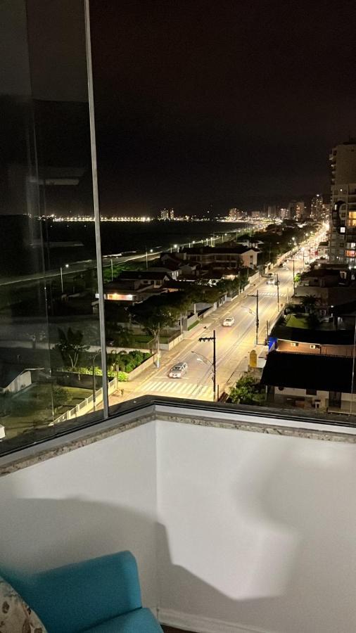 Dona Elvira Apartment Picarras